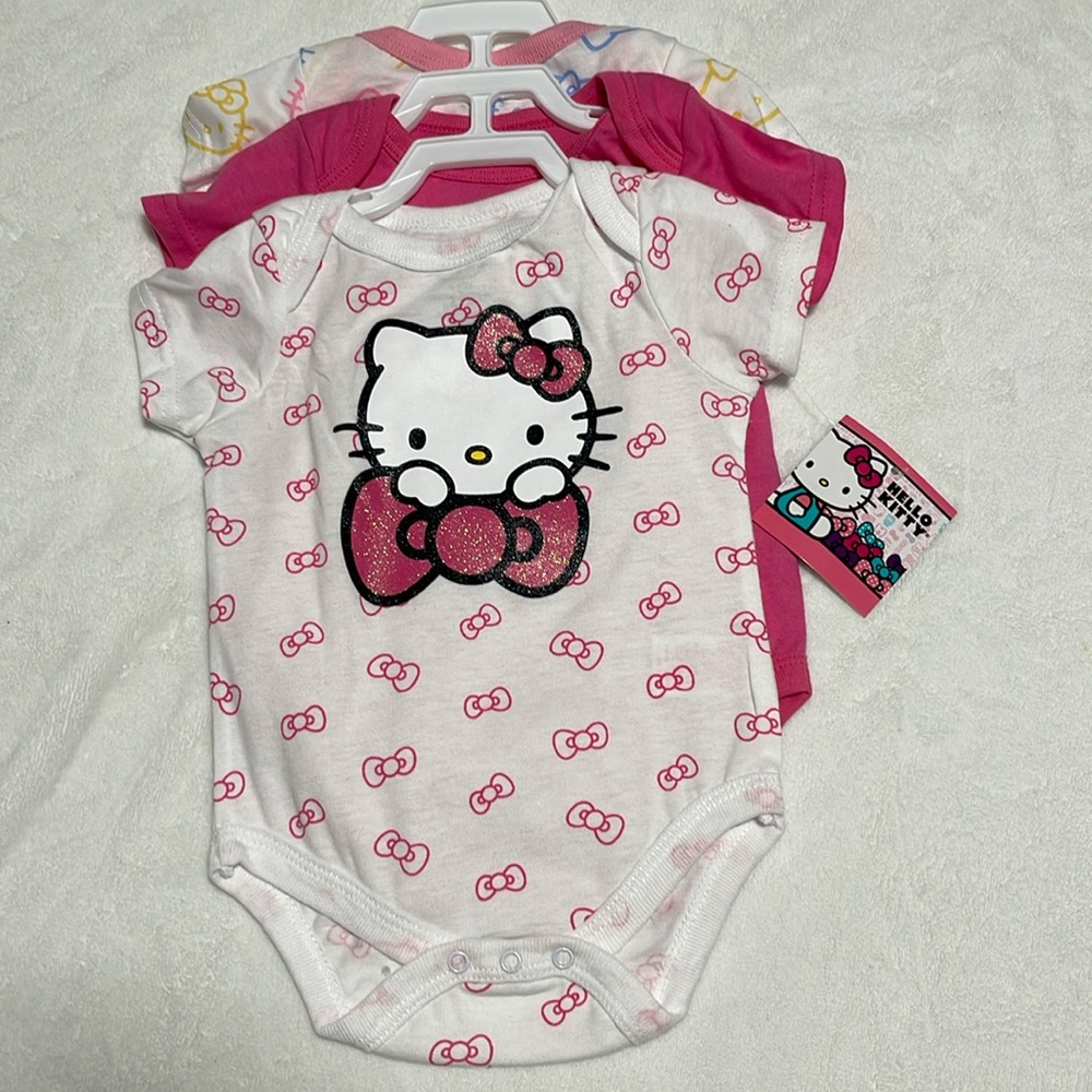 Brand New Hello Kitty Baby Girl Onesies Set Size 6-9 Months